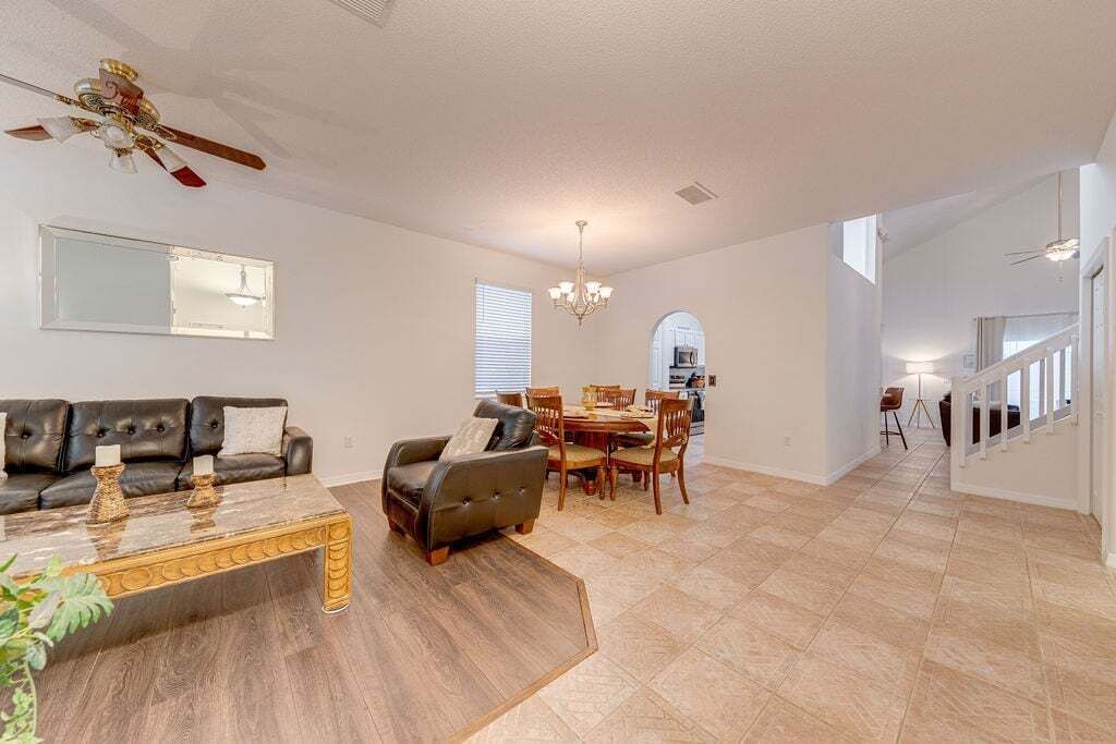 Photo of Livingroom in Thousand Oaks