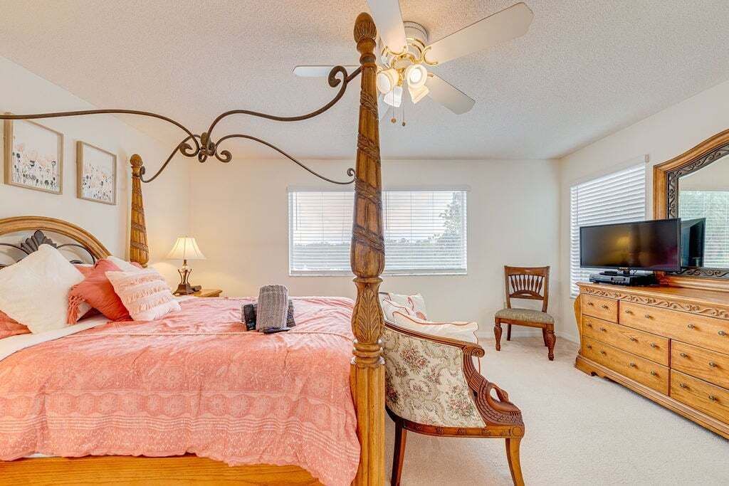 Photo of Bedroom in Thousand Oaks