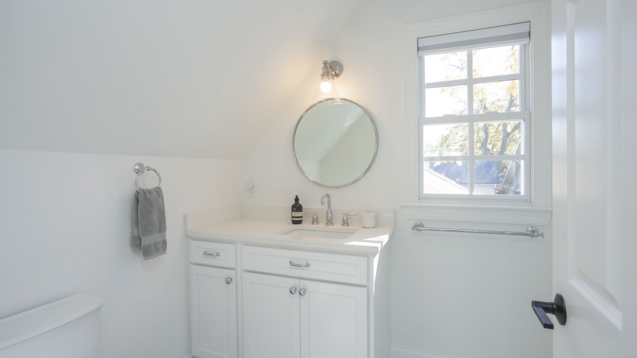 Photo of Bathroom in Historic Edgefield