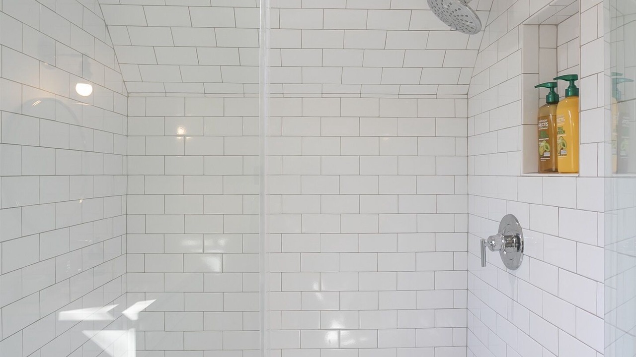 Photo of Bathroom in Historic Edgefield
