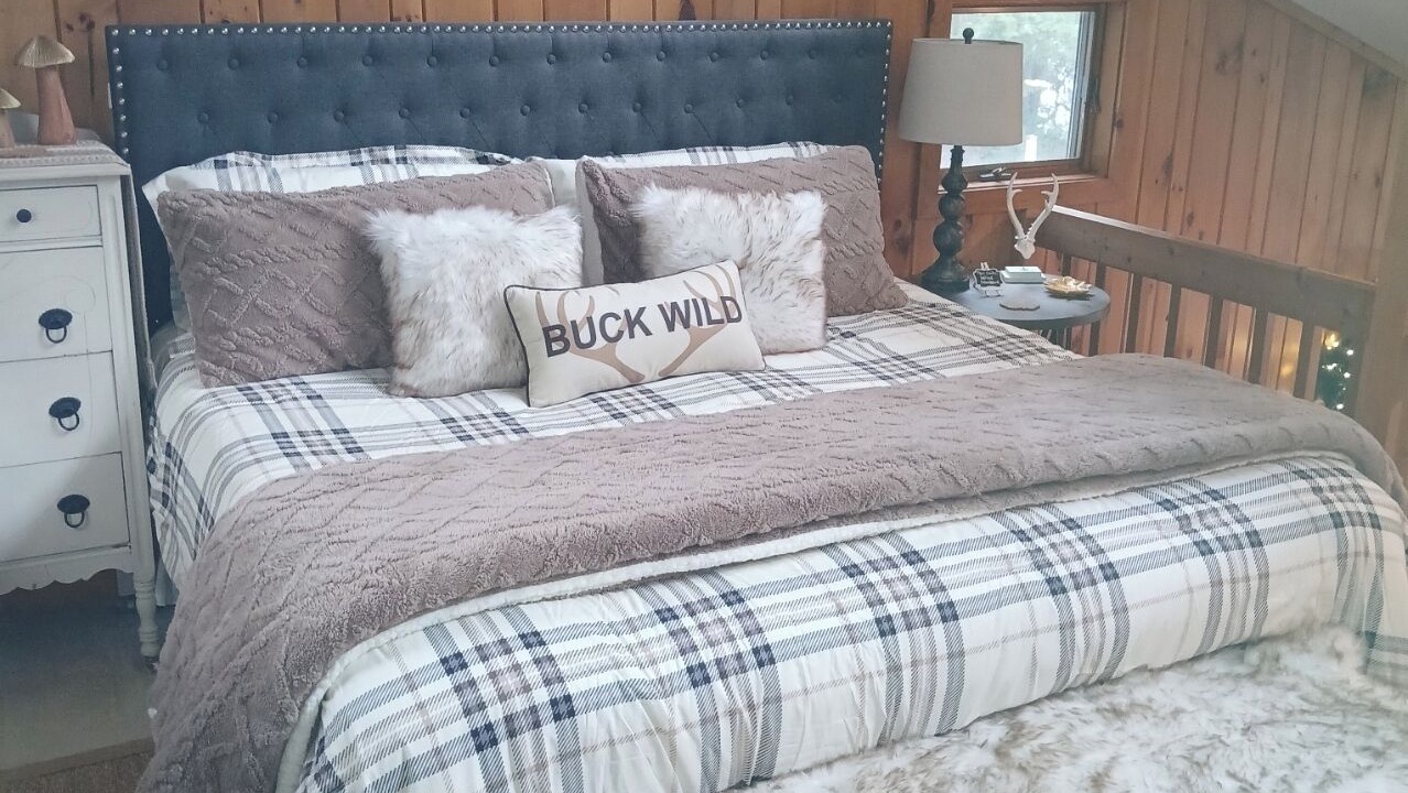 Photo of Bedroom in Warrensburg