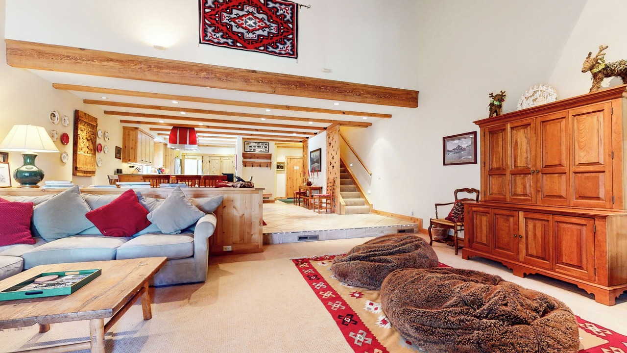 Photo of Livingroom in Mammoth Lakes