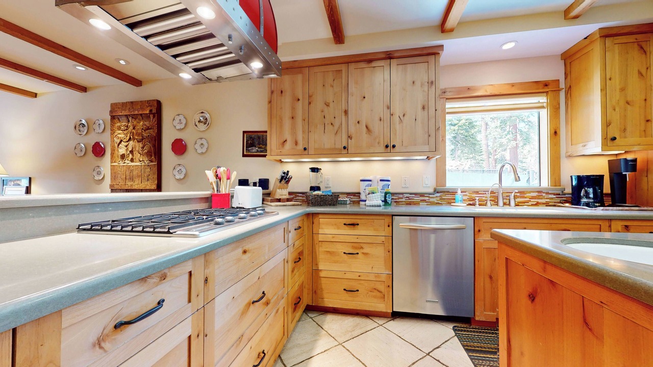 Photo of Kitchen in Mammoth Lakes