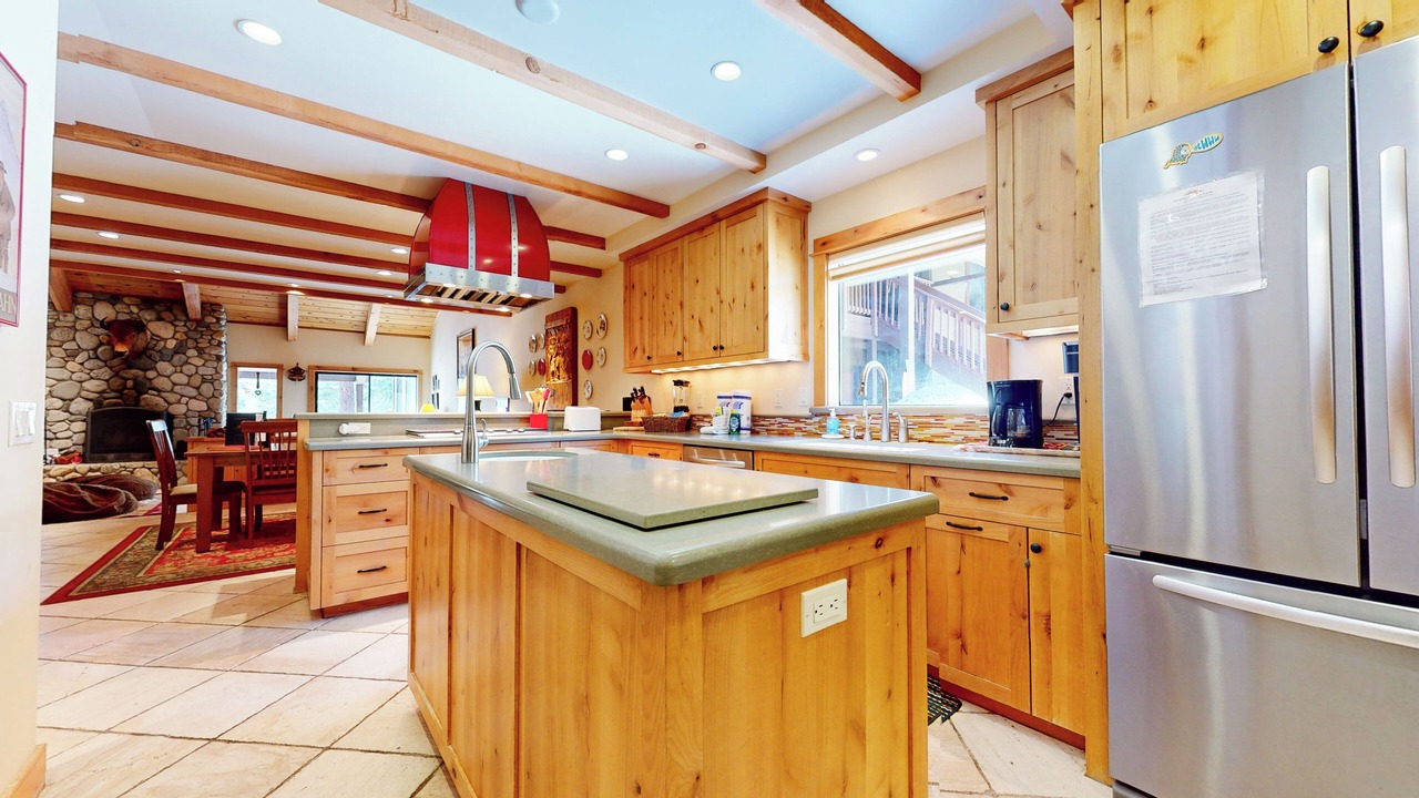Photo of Kitchen in Mammoth Lakes