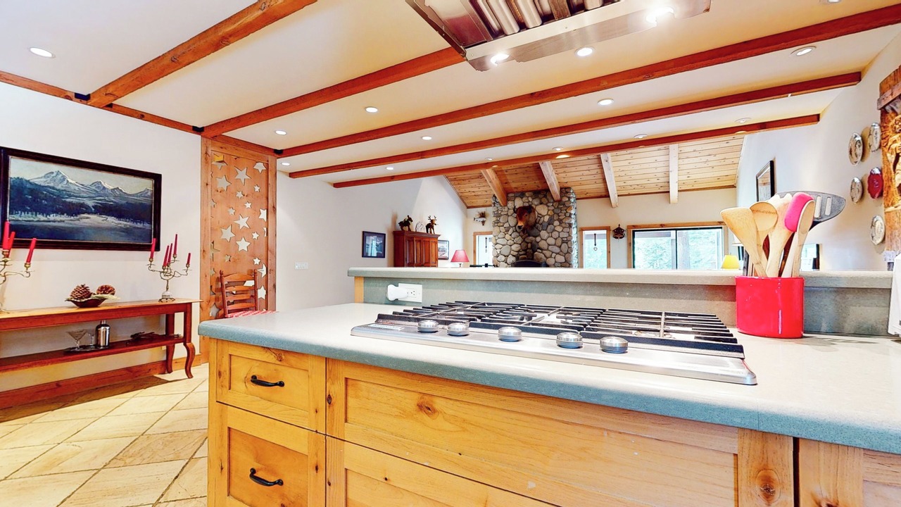 Photo of Kitchen in Mammoth Lakes