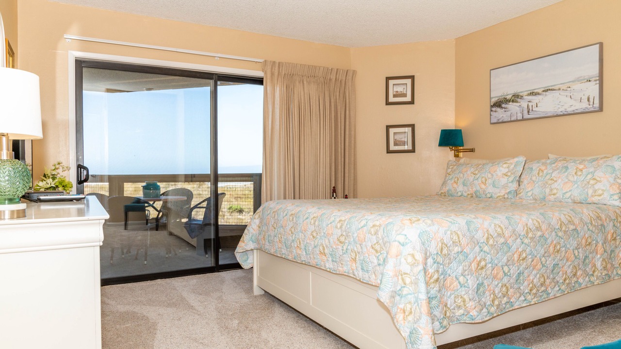 Photo of Bedroom in Pajaro Dunes