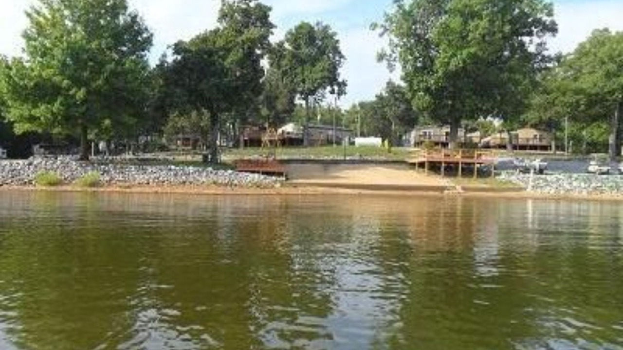 Photo of Others in Benton