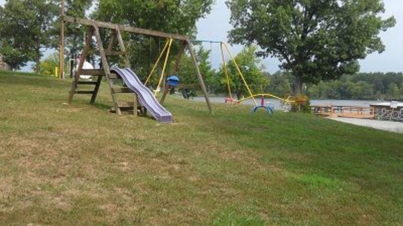 Photo of Others in Benton