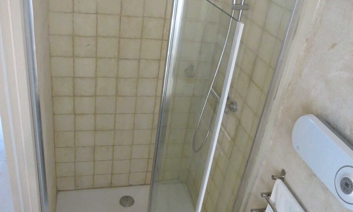 Photo of Bathroom in Thilouze