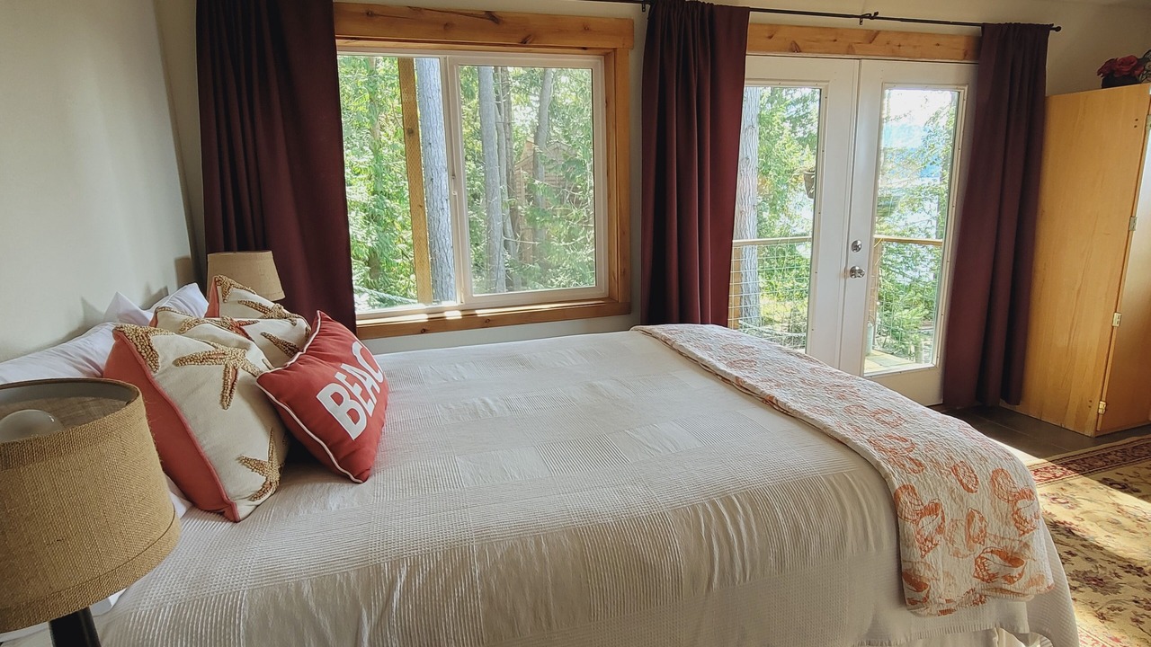 Photo of Bedroom in Adelma Beach