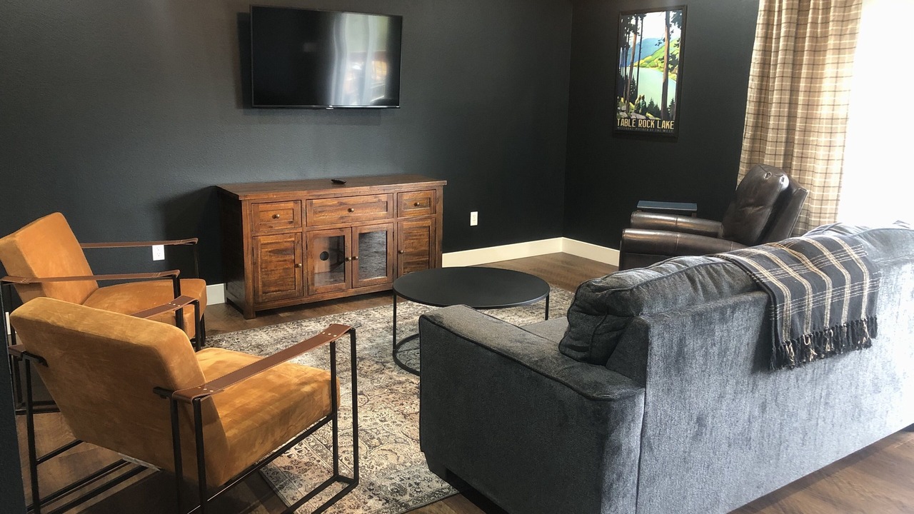 Photo of Livingroom in Hollister