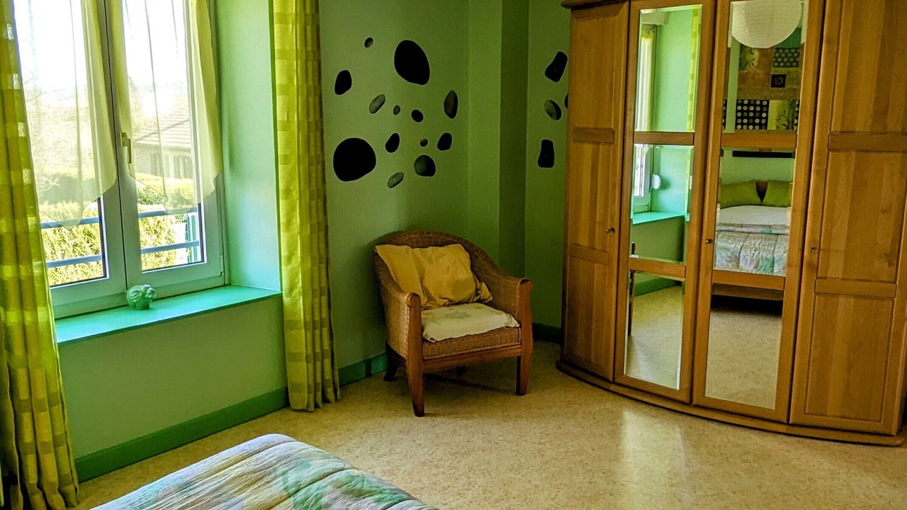 Photo of Bedroom in Mecrin