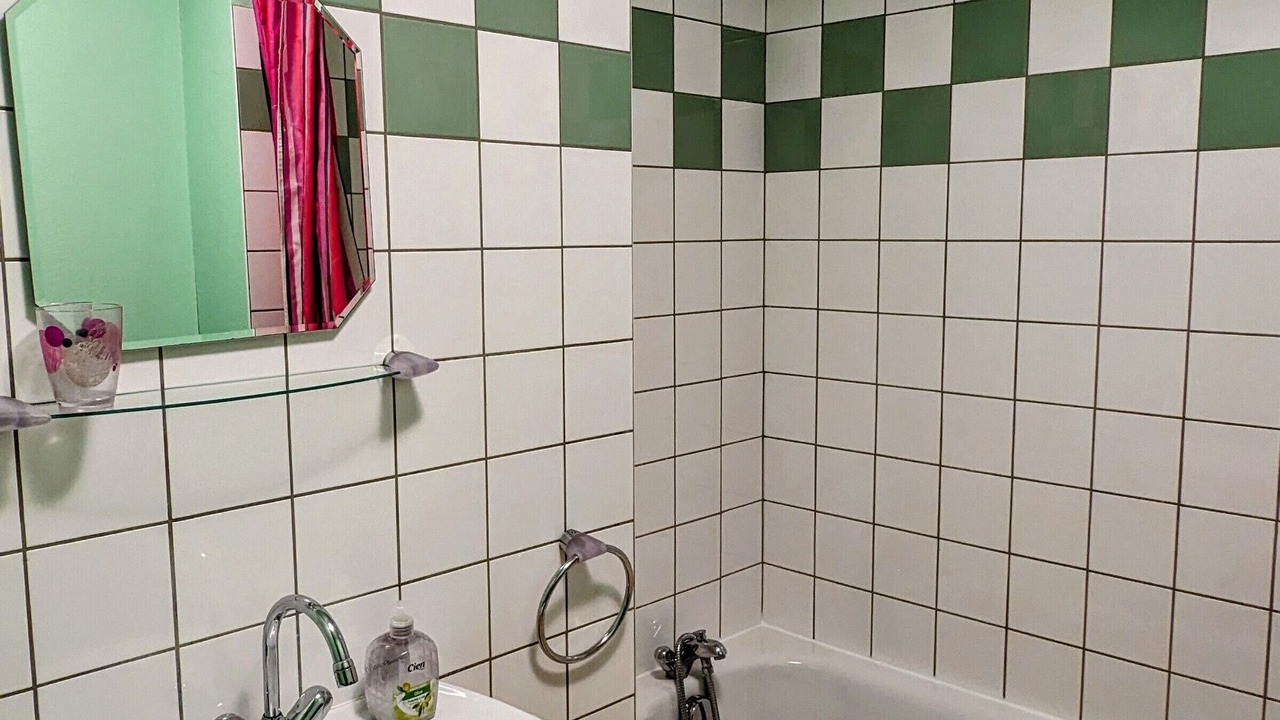 Photo of Bathroom in Mecrin