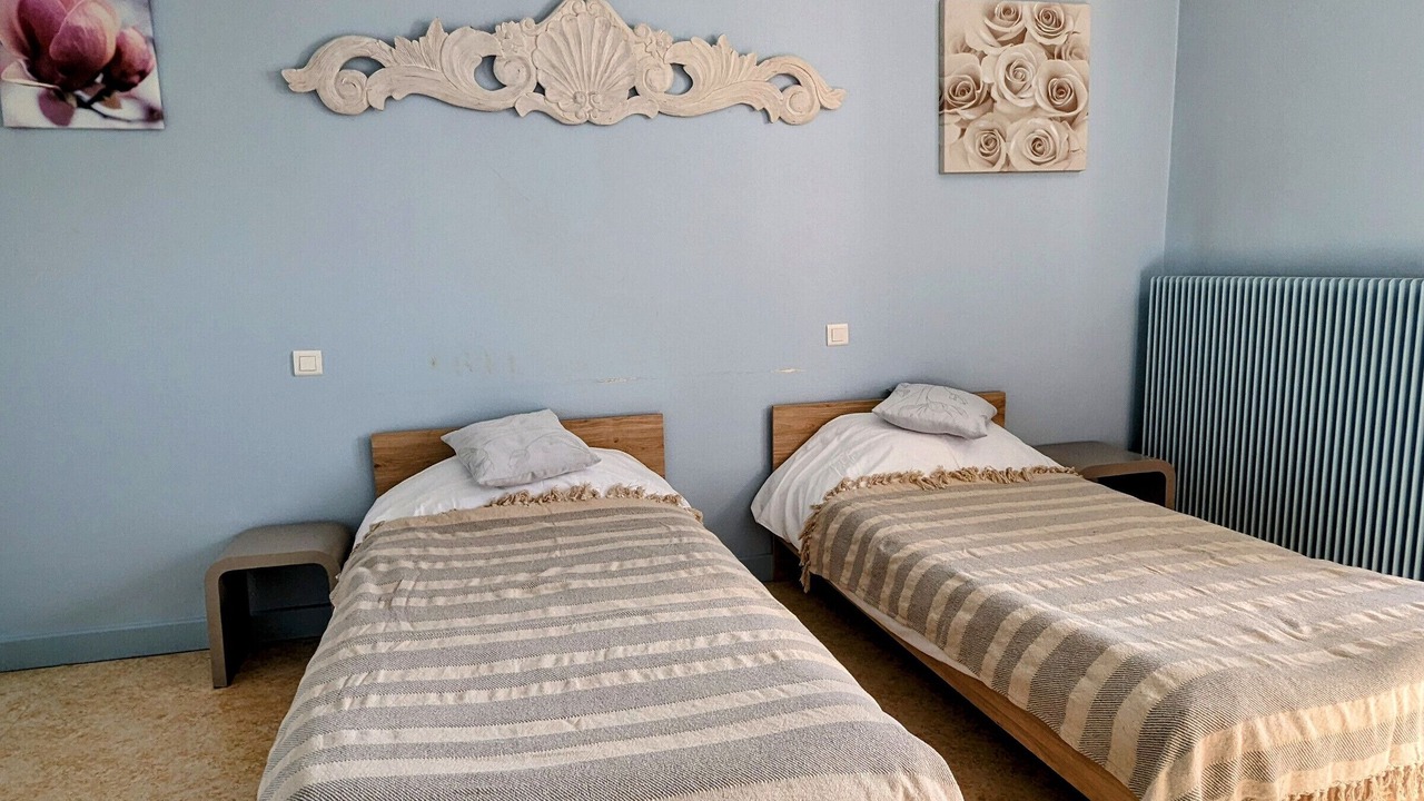 Photo of Bedroom in Mecrin