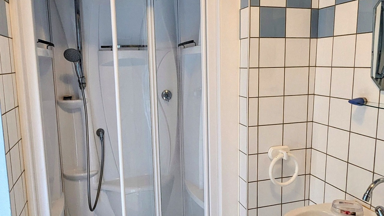 Photo of Bathroom in Mecrin