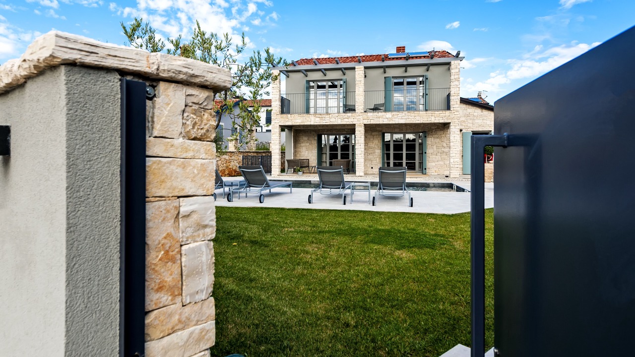 Photo of Outdoor in Matohanci