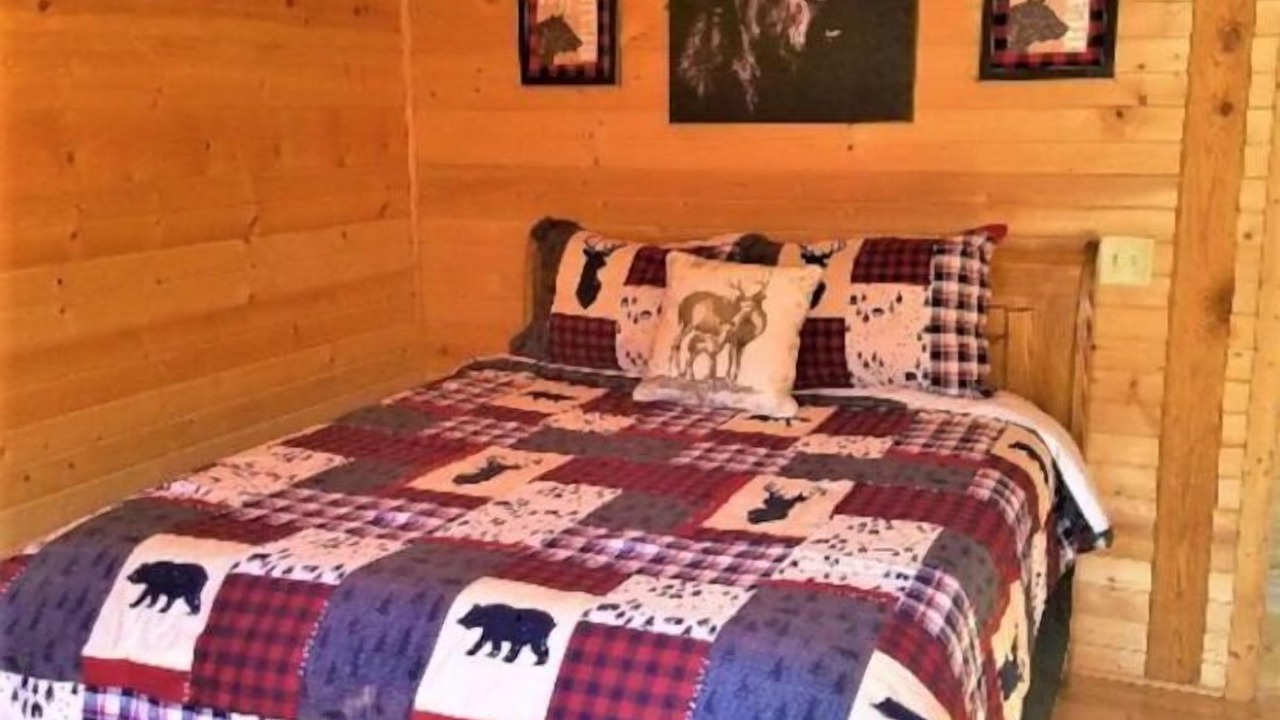 Photo of Bedroom in Bass Lake