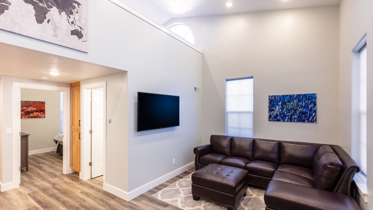 Photo of Livingroom in Cottonwood Heights