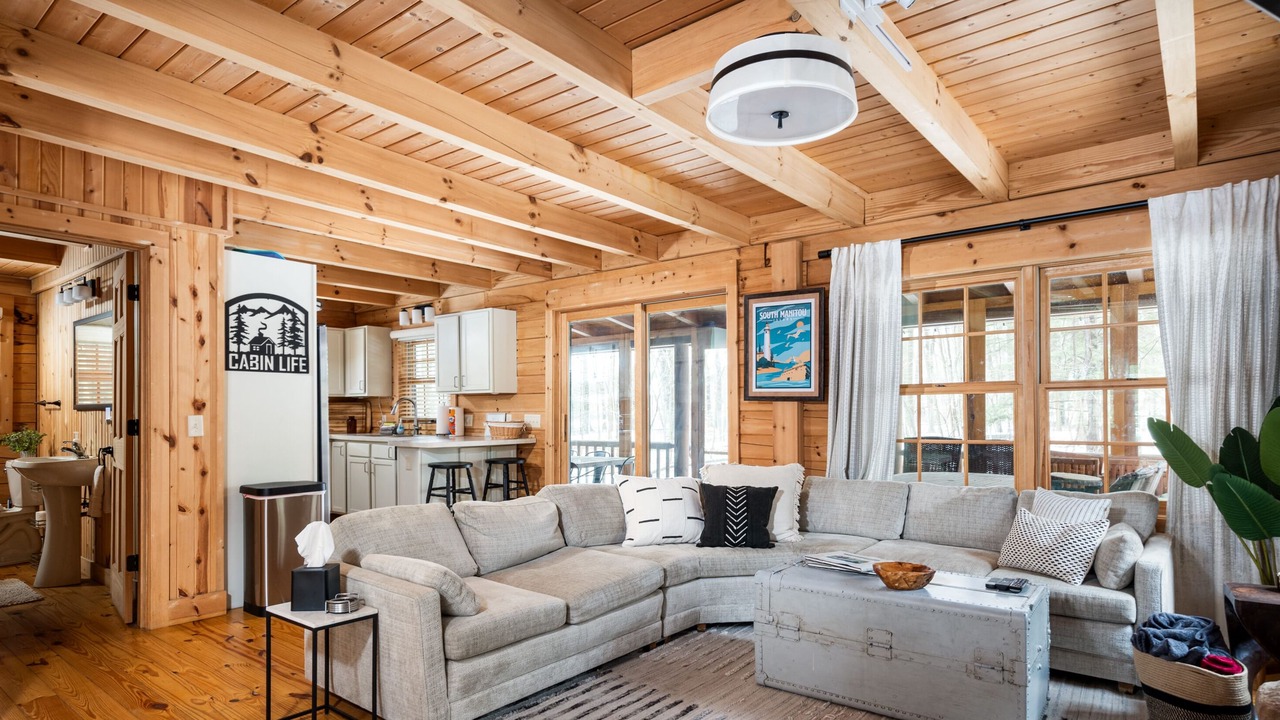 Photo of Livingroom in Saugatuck