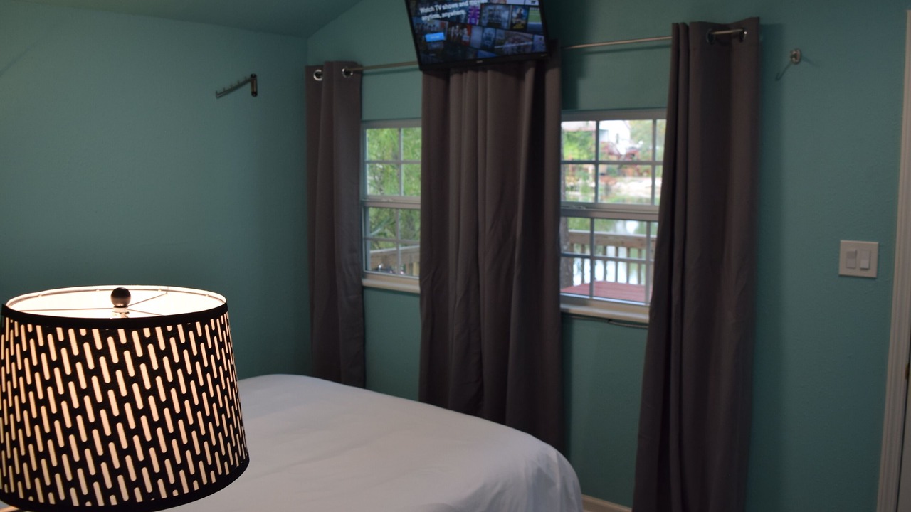 Photo of Bedroom in Clear Lake Shores