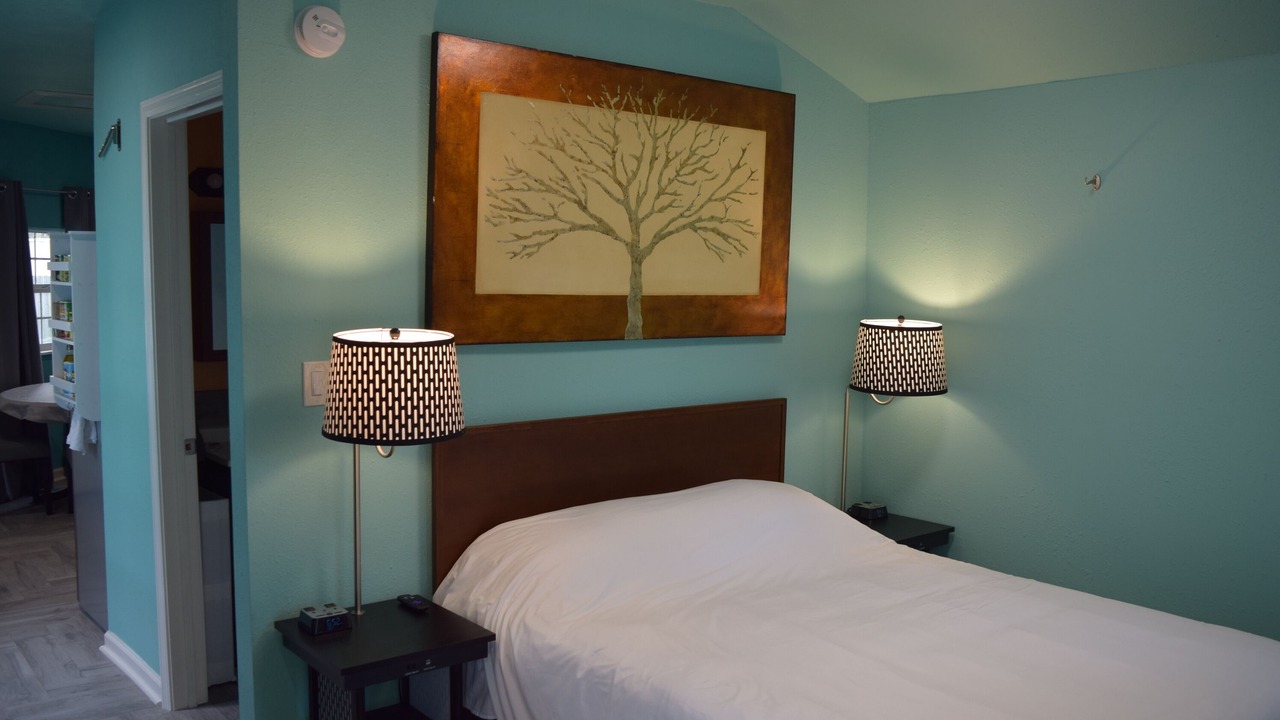 Photo of Bedroom in Clear Lake Shores