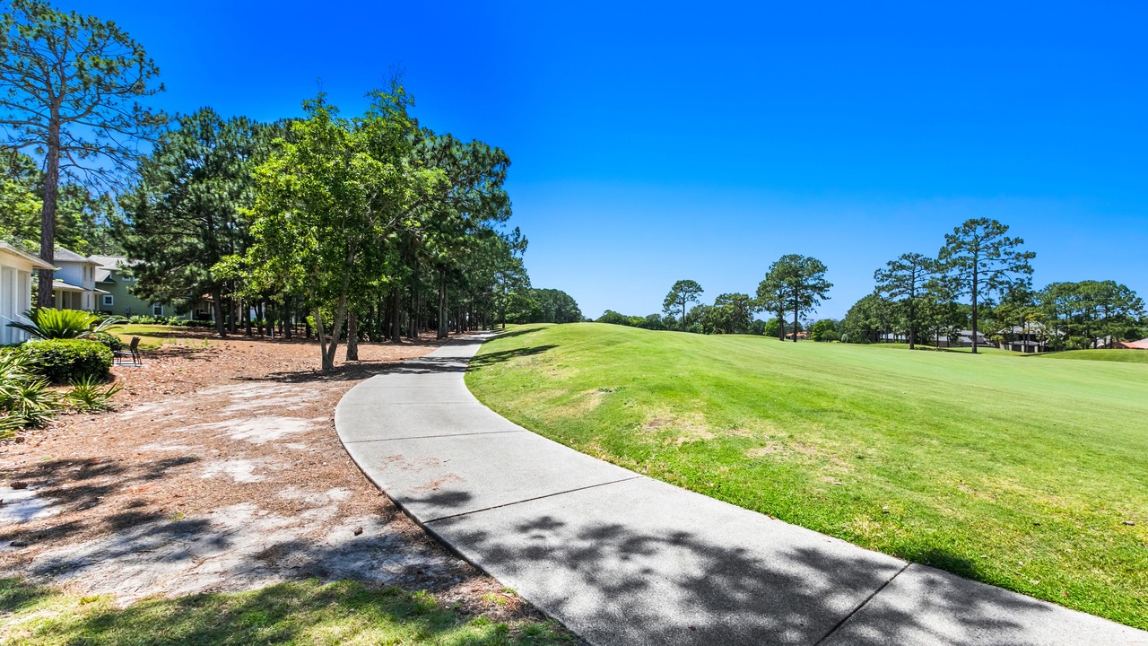 Photo of Others in Laurel Grove