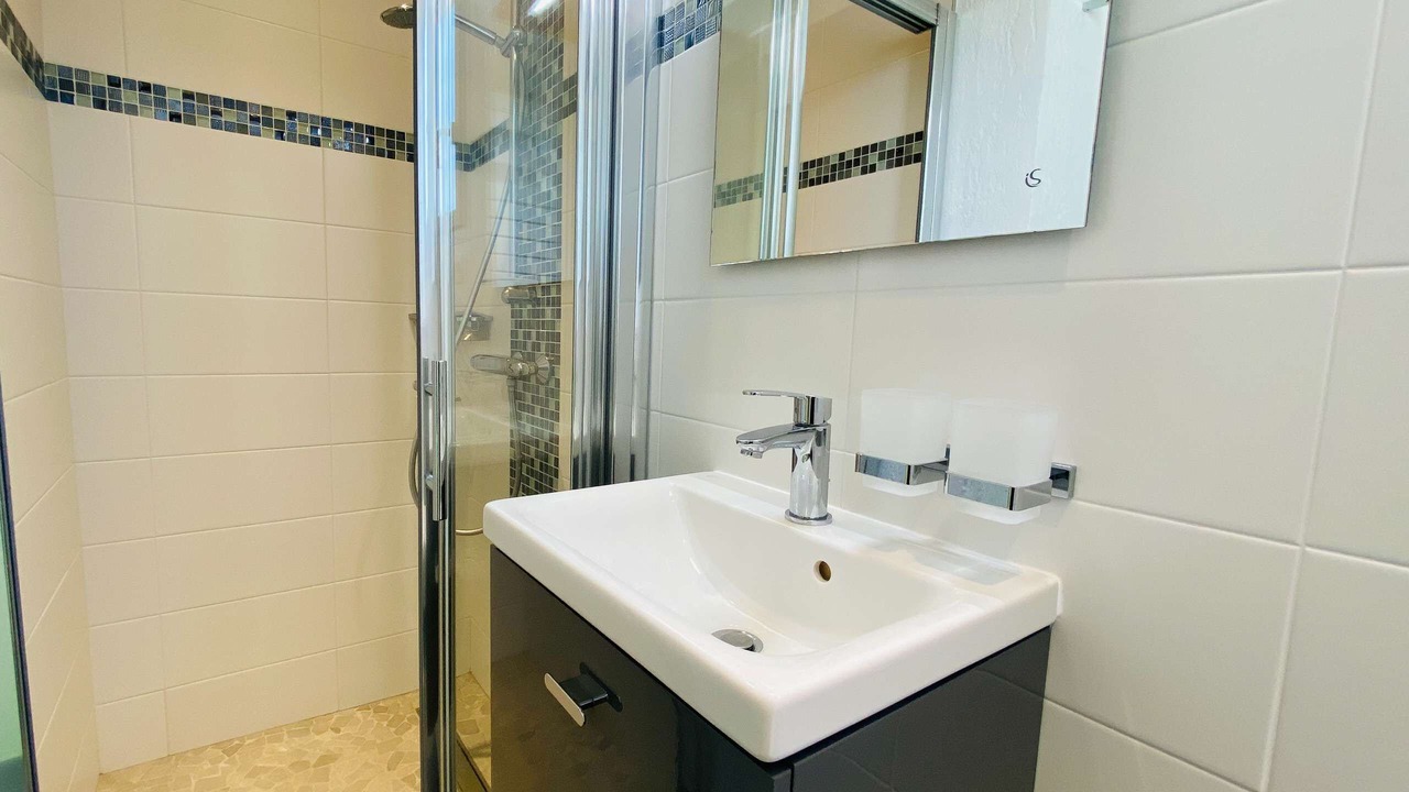 Photo of Bathroom in Le Bois-Plage-en-Re