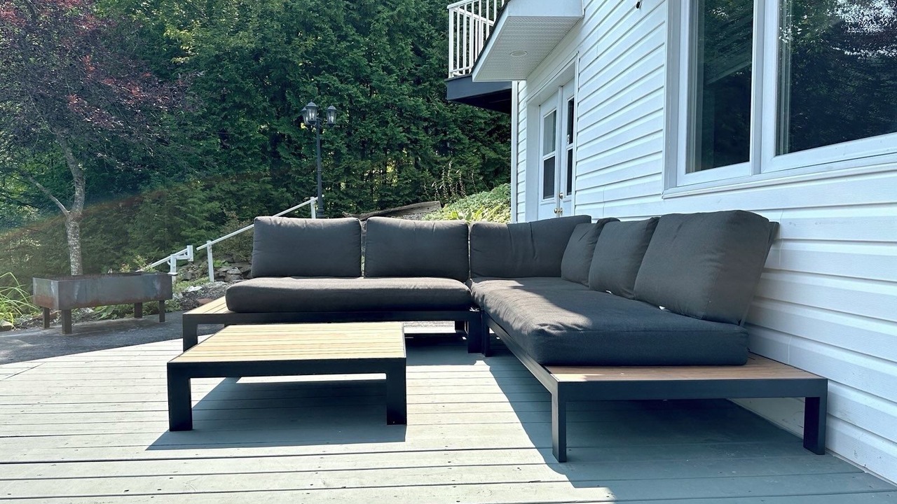 Photo of Patio Balcony in Val-des-Monts