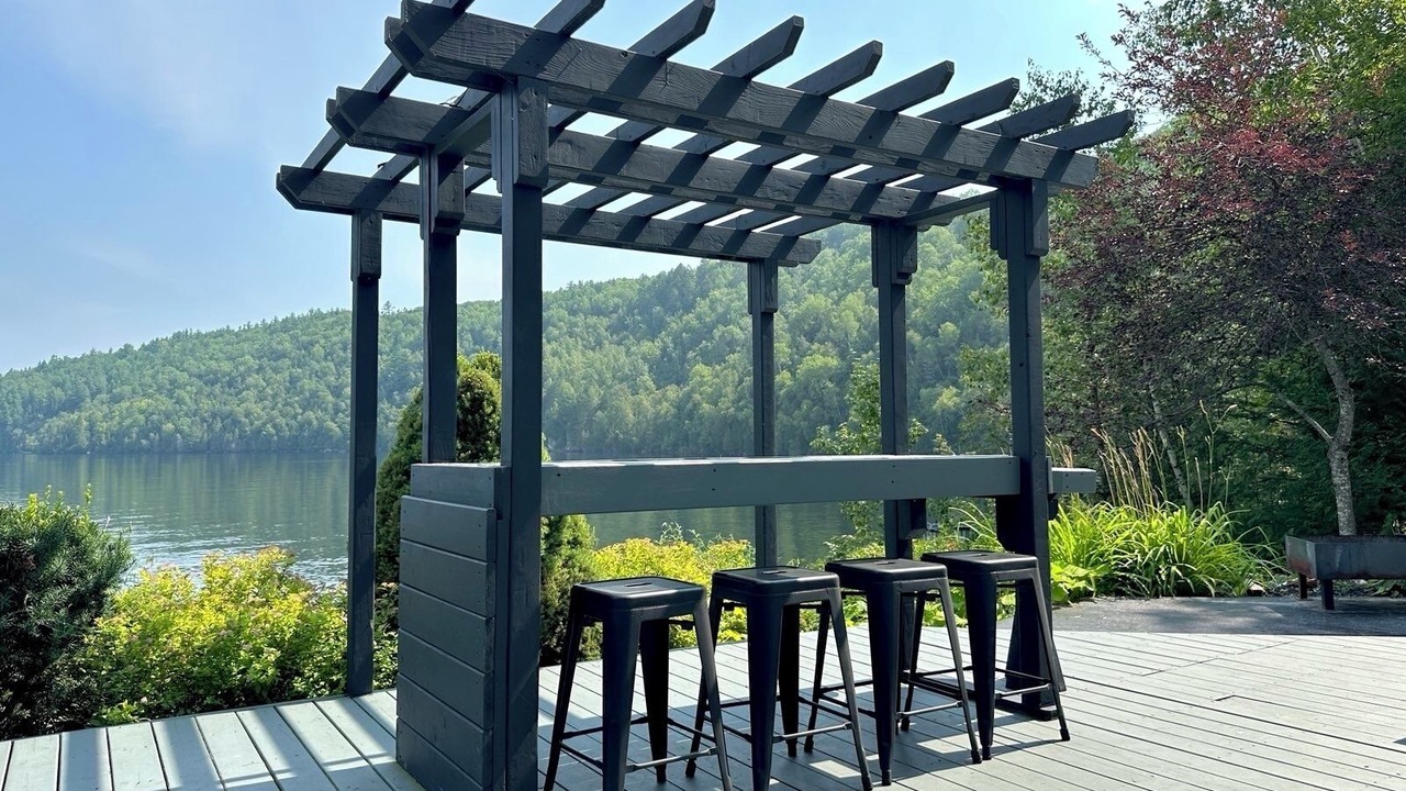 Photo of Patio Balcony in Val-des-Monts