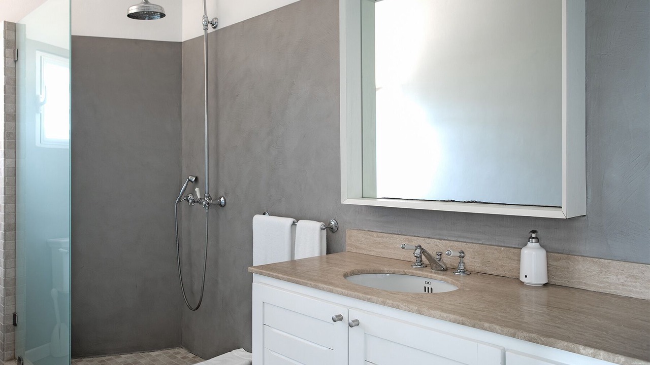 Photo of Bathroom in Les Terres Basses