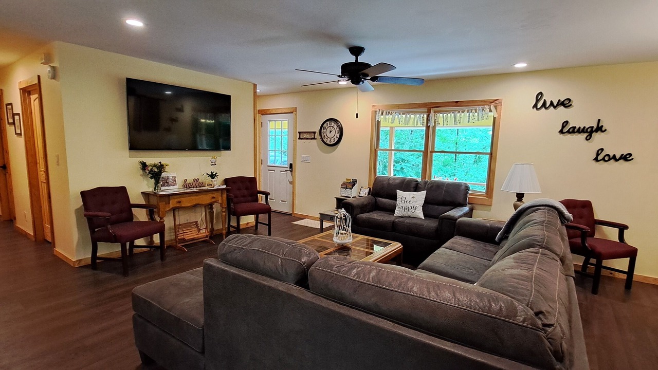 Photo of Livingroom in Gatlinburg