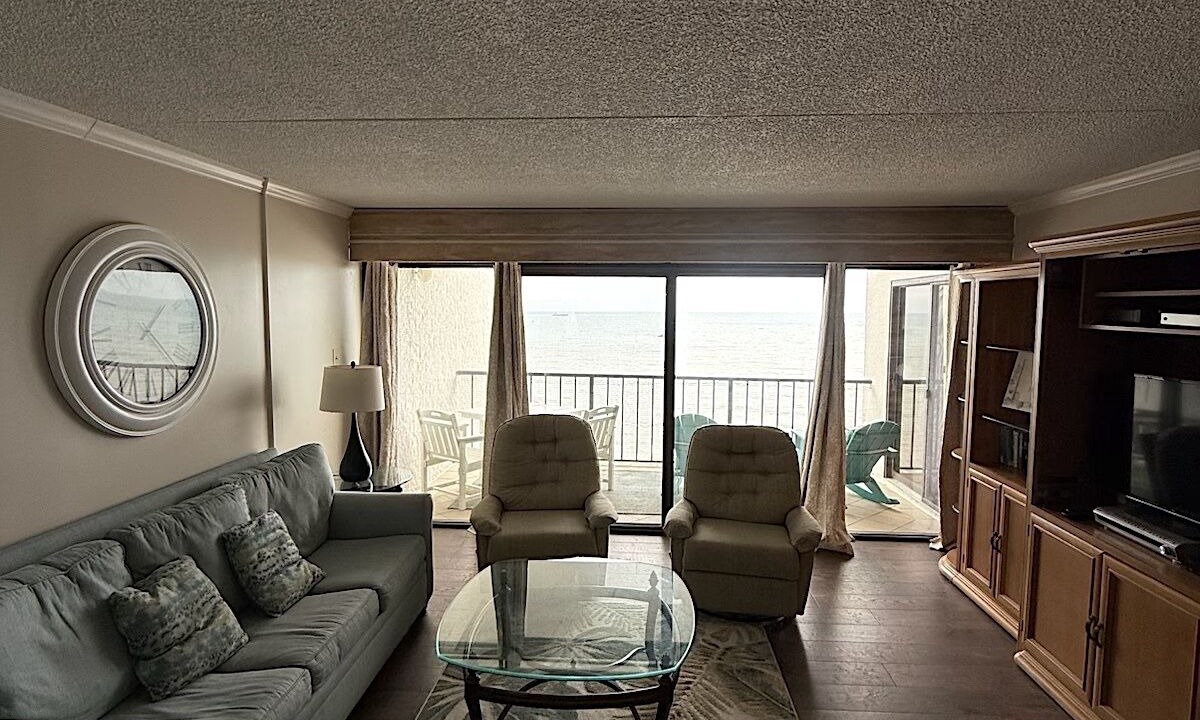 Photo of Livingroom in Myrtle Beach