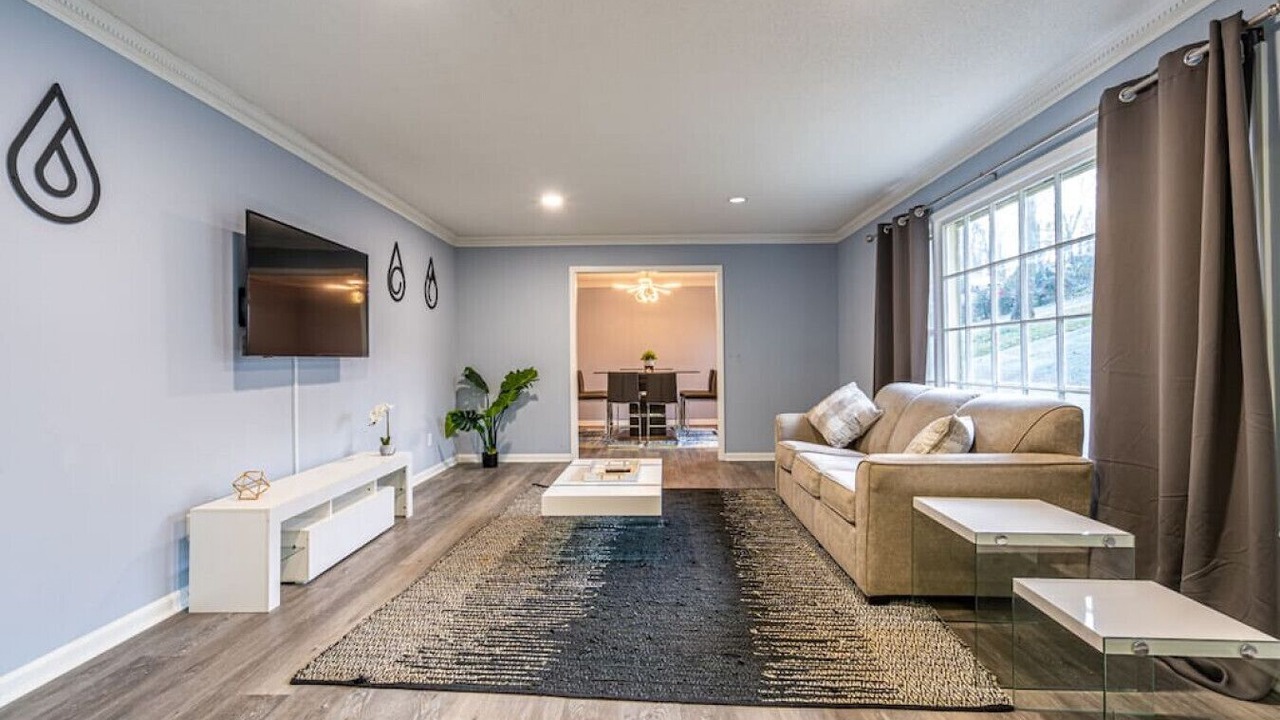 Photo of Livingroom in Huntsville