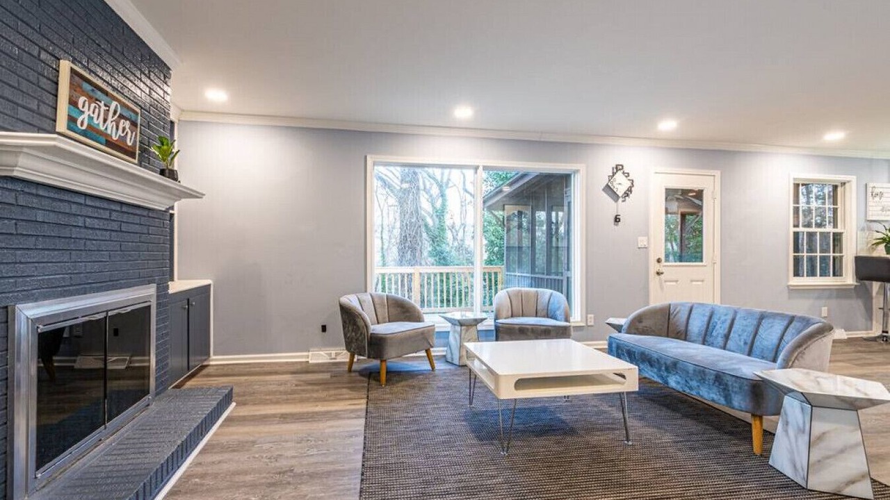 Photo of Livingroom in Huntsville