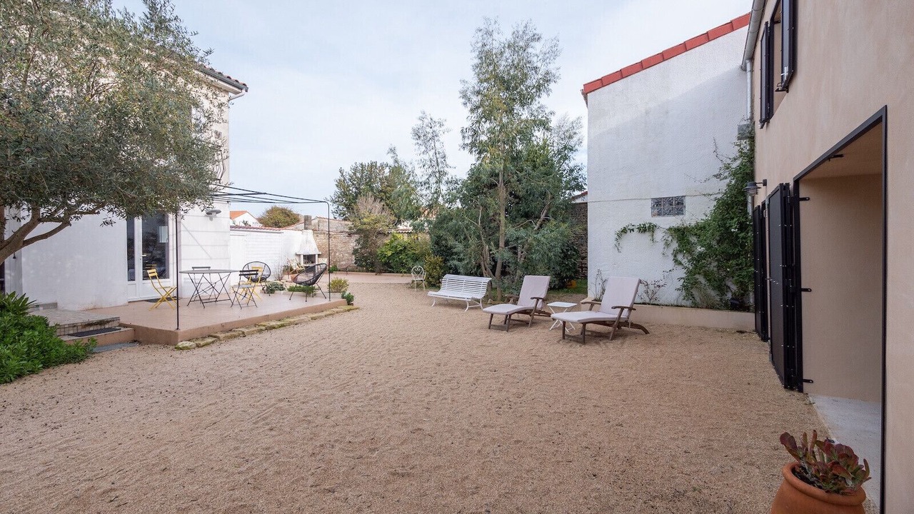 Photo of Patio Balcony in Jard-sur-Mer