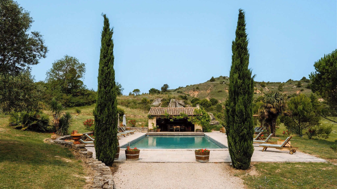 Photo of Outdoor in Montirat