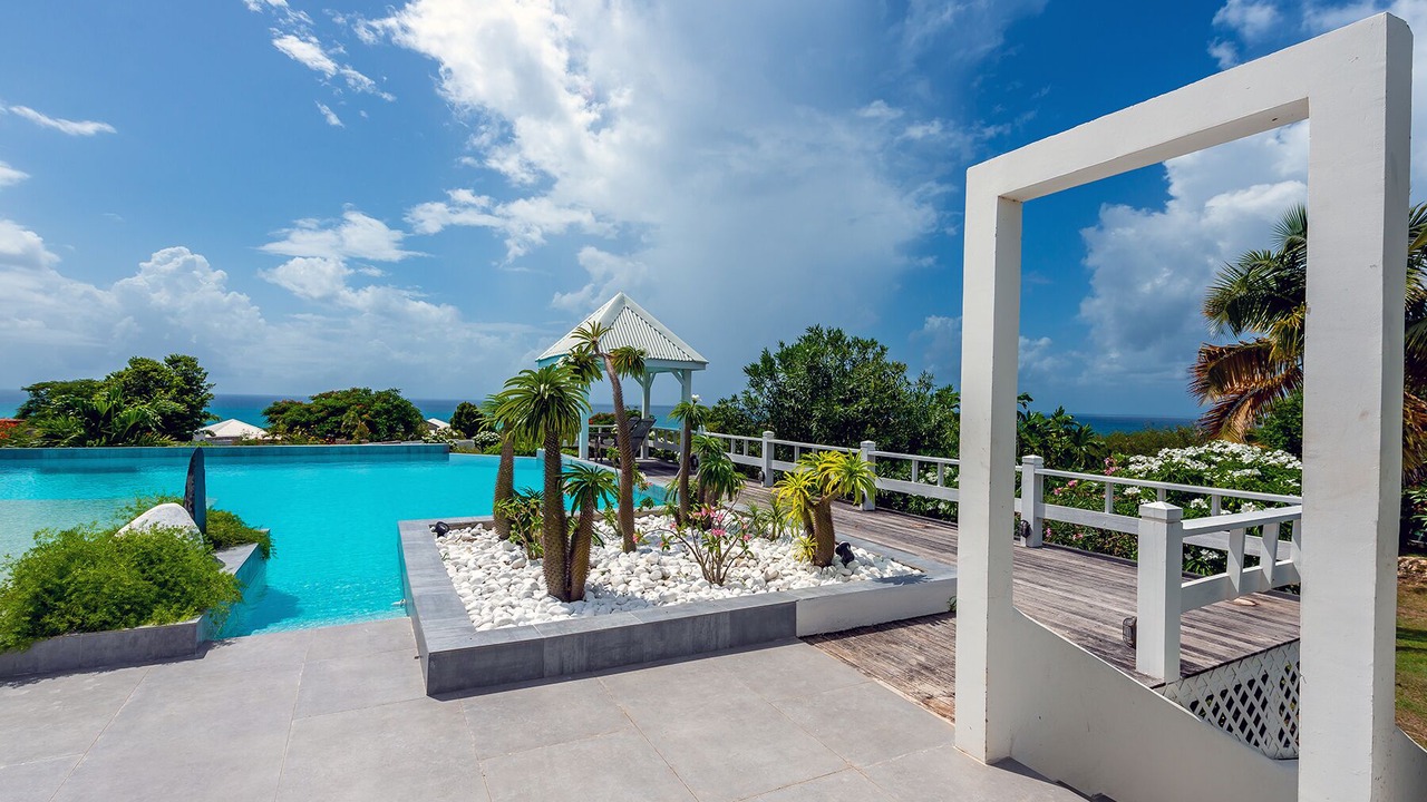 Photo of Outdoor in Orient Bay