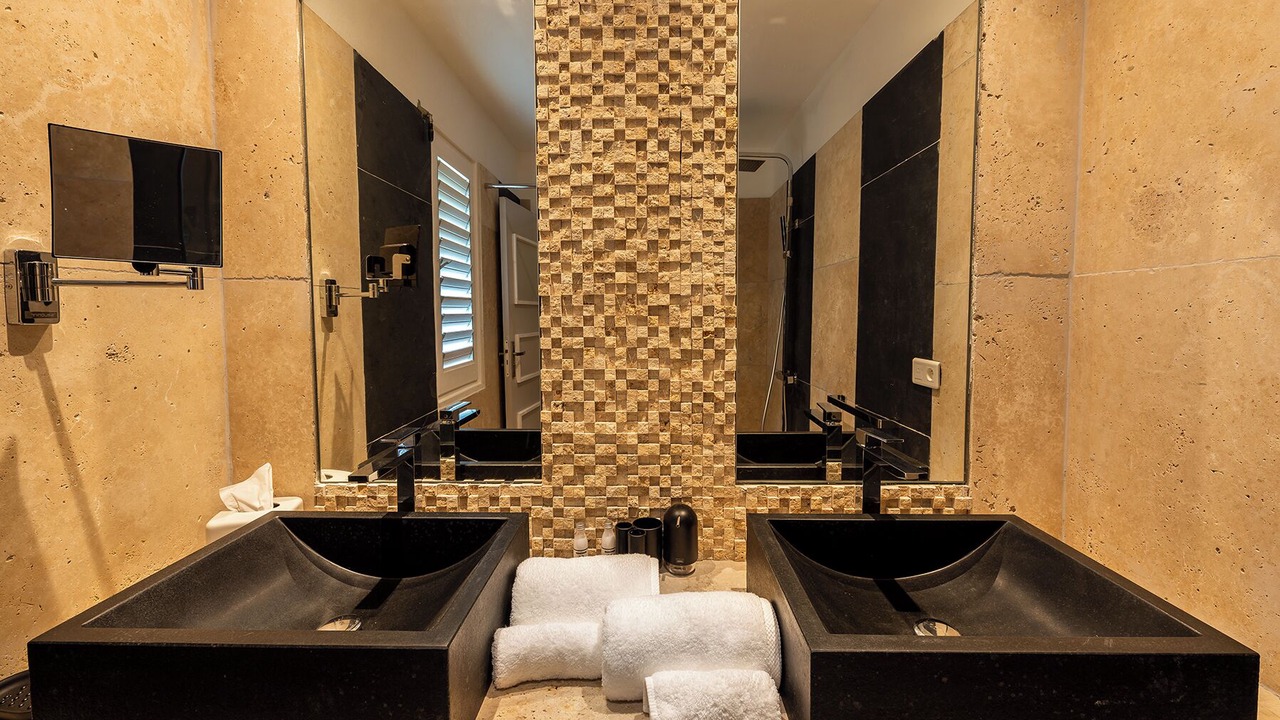 Photo of Bathroom in Orient Bay