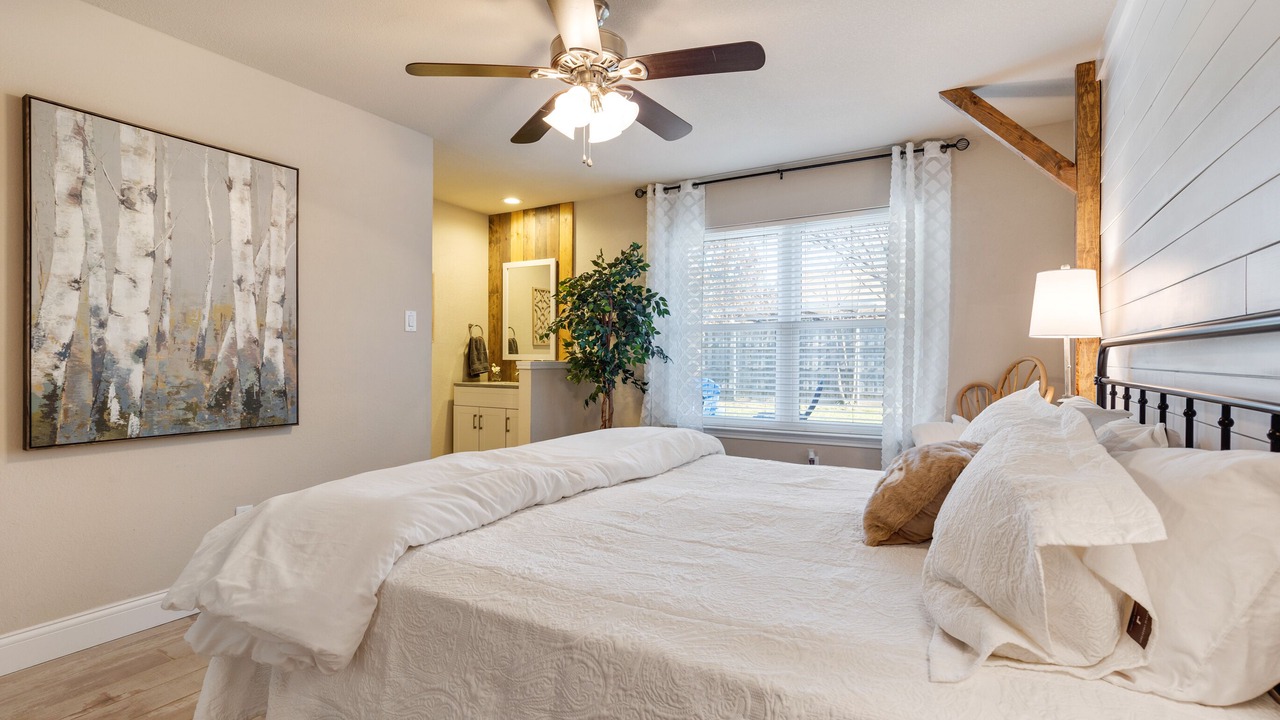 Photo of Bedroom in Euless