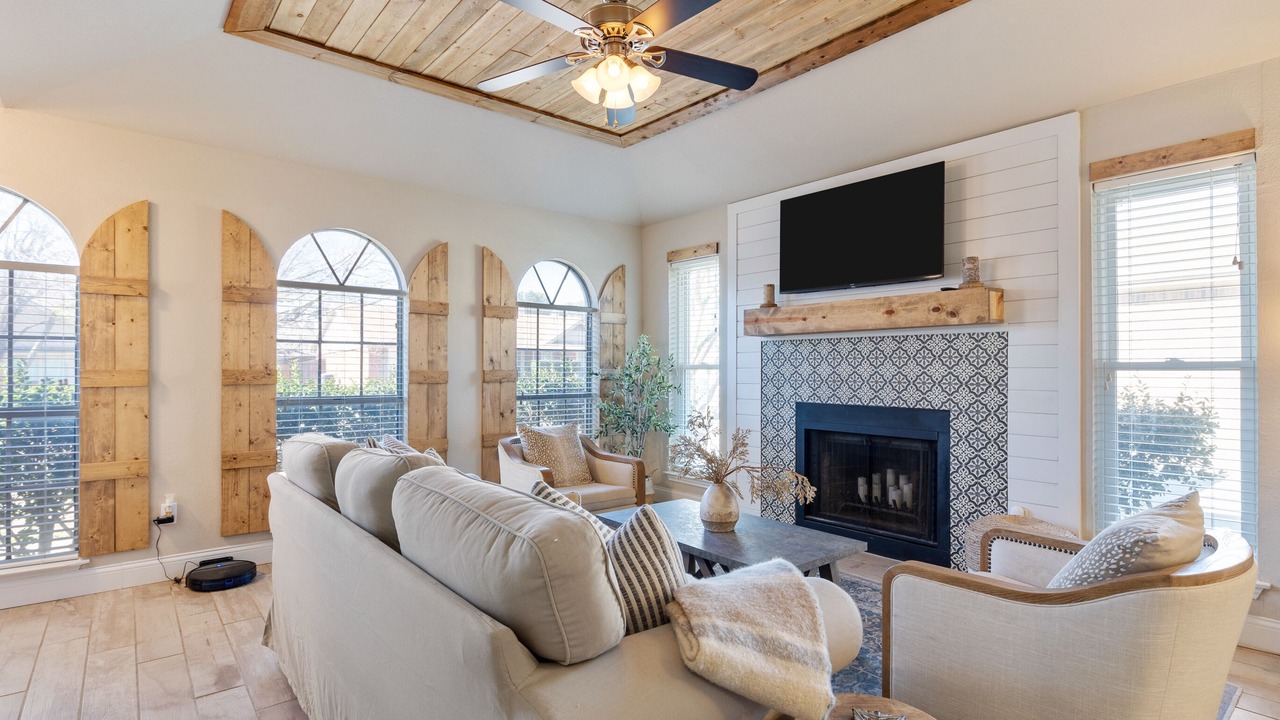 Photo of Livingroom in Euless