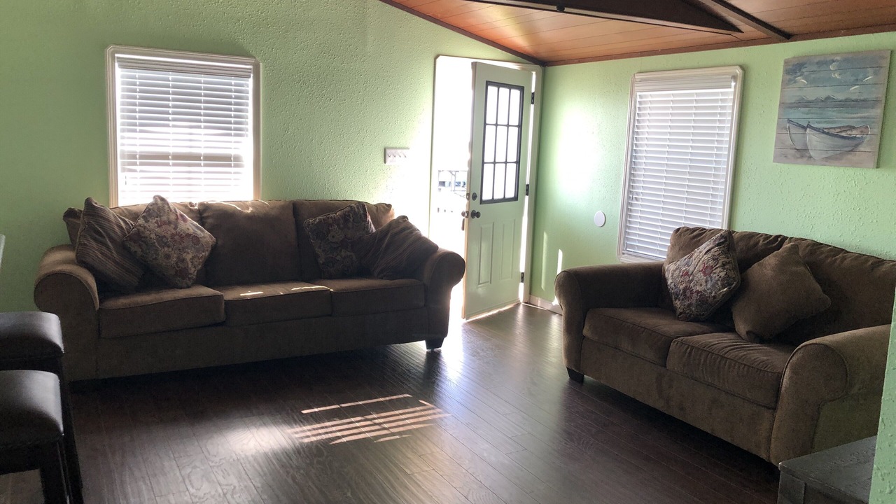 Photo of Livingroom in Cedar Lane