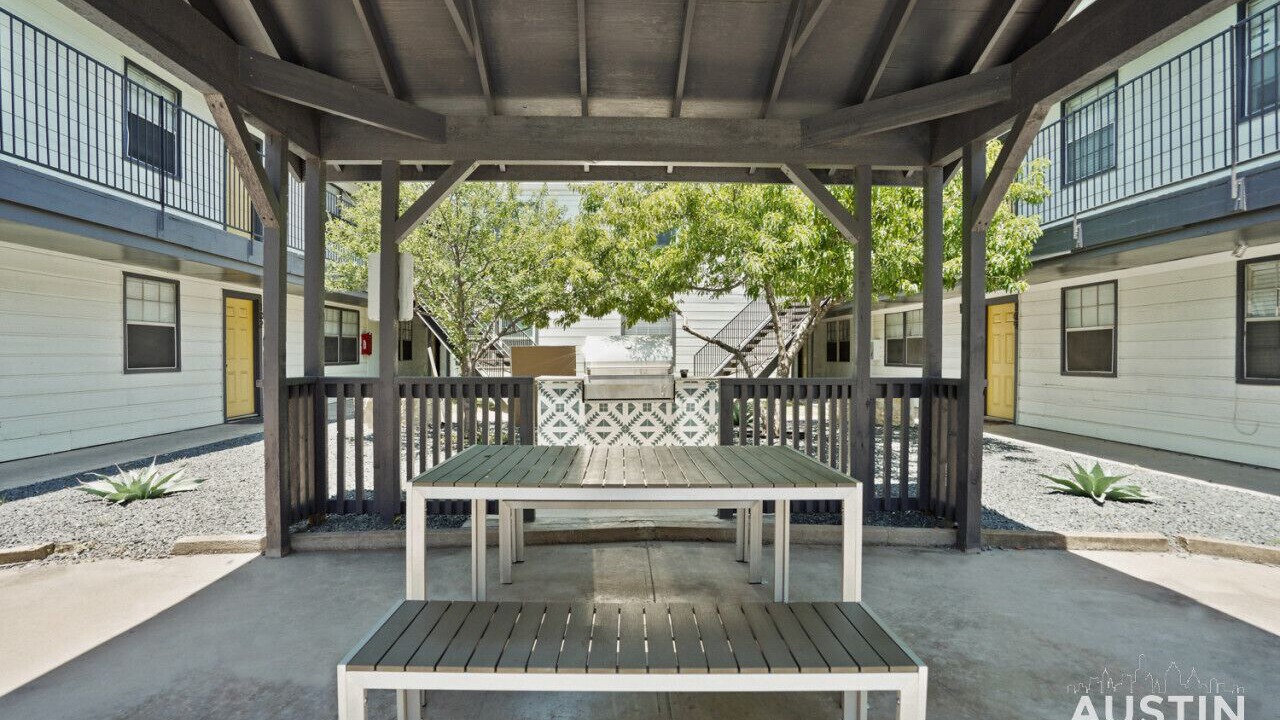 Photo of Outdoor in Brentwood