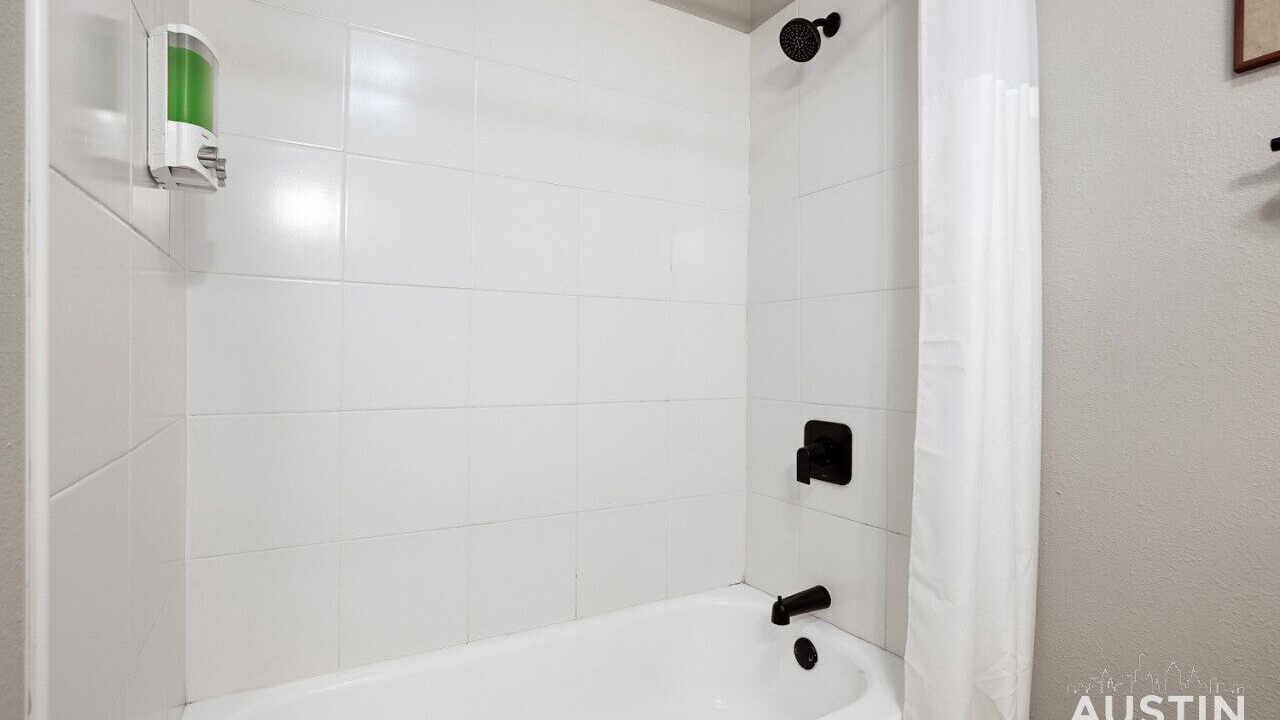 Photo of Bathroom in Brentwood