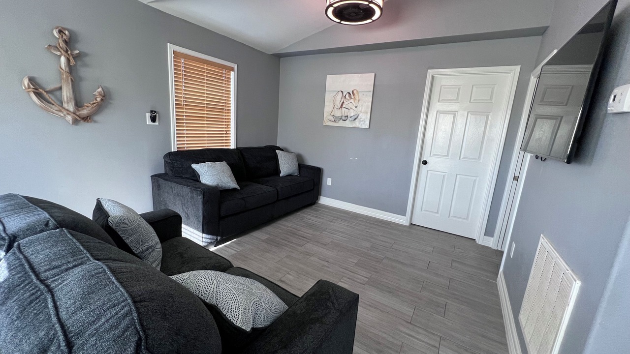 Photo of Livingroom in Cedar Lane