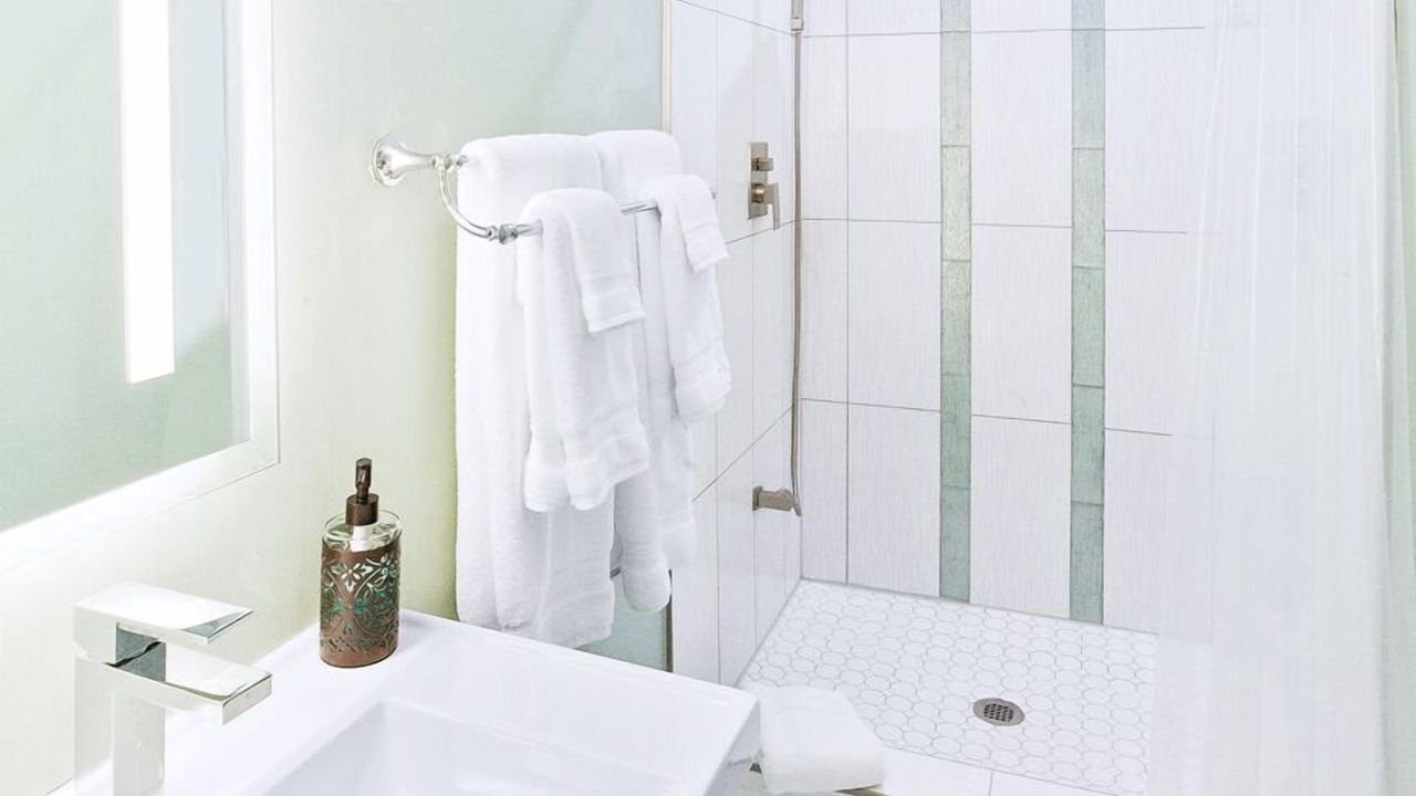 Photo of Bathroom in Fairview