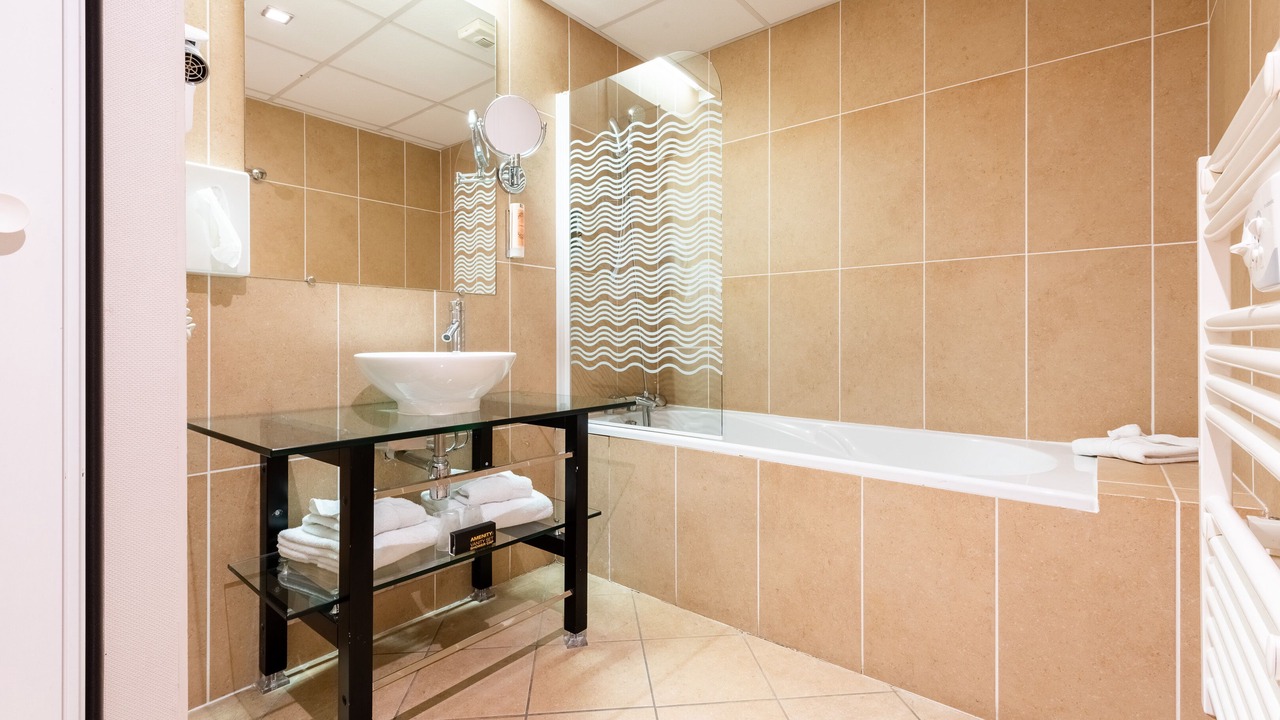 Photo of Bathroom in Saint-Simon