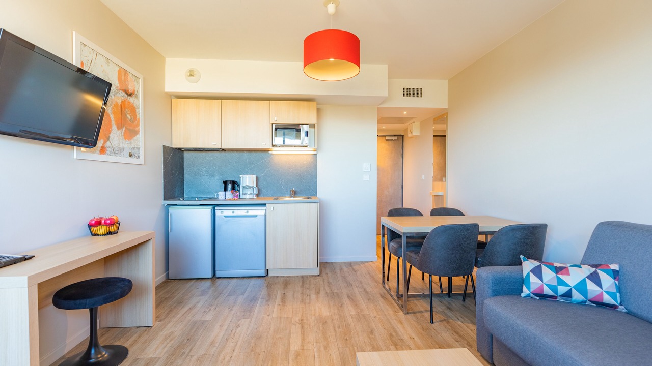 Photo of Livingroom in Millenaire