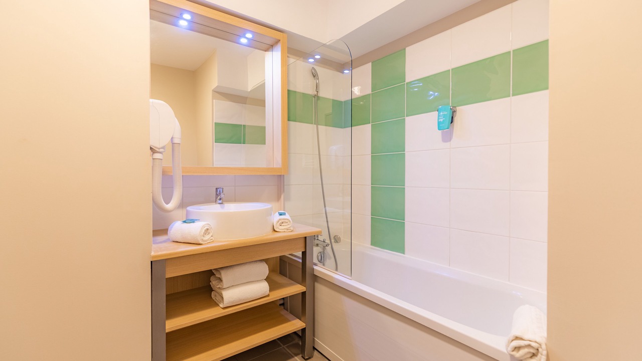 Photo of Bathroom in Millenaire