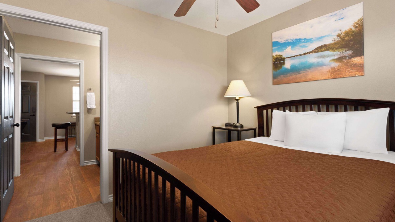 Photo of Bedroom in Cotulla