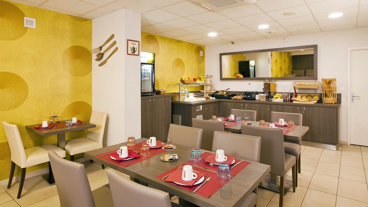 Photo of Others in Centre Erlon